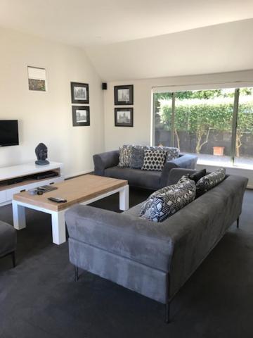 Home By Hagley Park Christchurch Dış mekan fotoğraf
